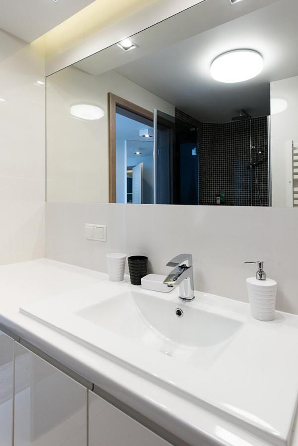 Cozy And Large 62 M2 Apartment With Air Conditioning, Old Town Krakov Exteriér fotografie