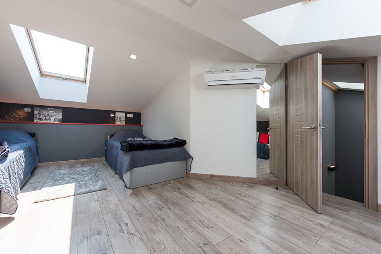 Cozy And Large 62 M2 Apartment With Air Conditioning, Old Town Krakov Exteriér fotografie