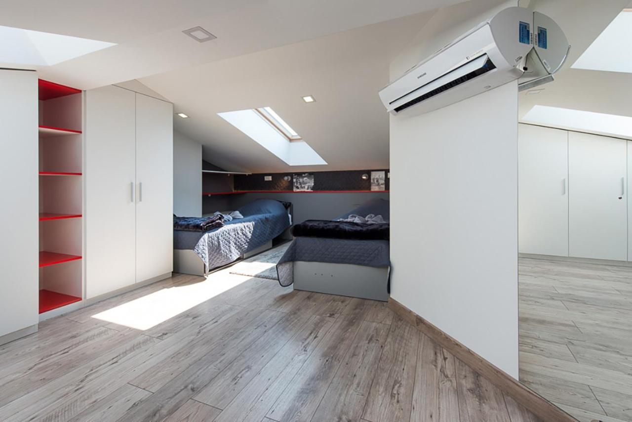 Cozy And Large 62 M2 Apartment With Air Conditioning, Old Town Krakov Exteriér fotografie